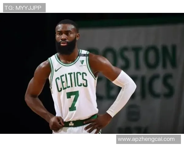 笑死🤣!76人吉祥物看到杰伦·布朗像见了瘟神一样跳离5米远 笑死🤣!76人吉祥物看到杰伦·布朗像见了瘟神一样跳离5米远